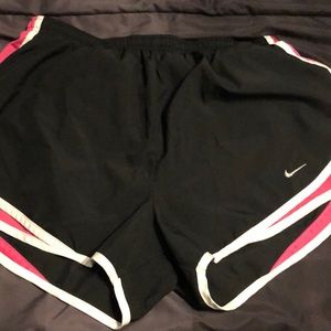 Women’s Large Nike short